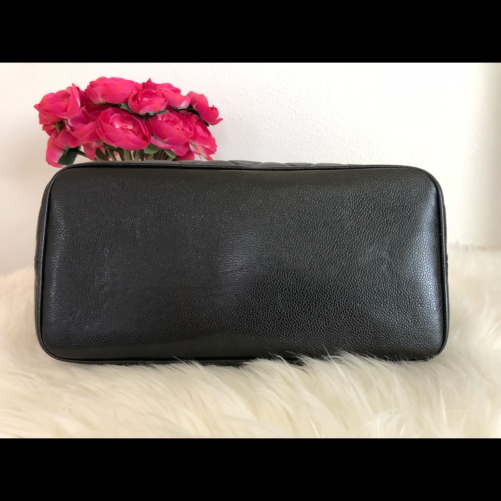 Chanel Caviar Medallion Tote - Picture 3 of 8